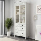 Витрина органично вписывается в любой современный интерьер квартиры и дома